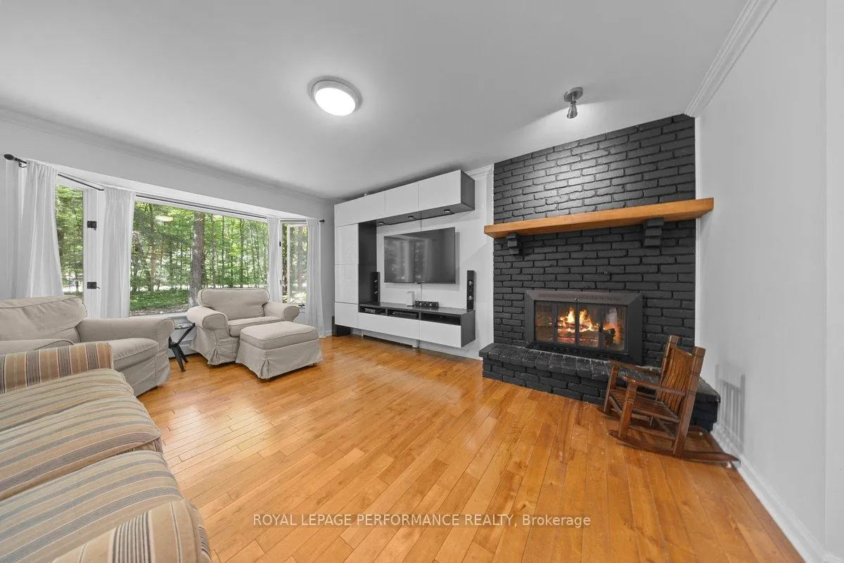 Photo 5 of 1250 Royal Maple Drive, Ottawa, Cumberland Ridge — HOMEH
