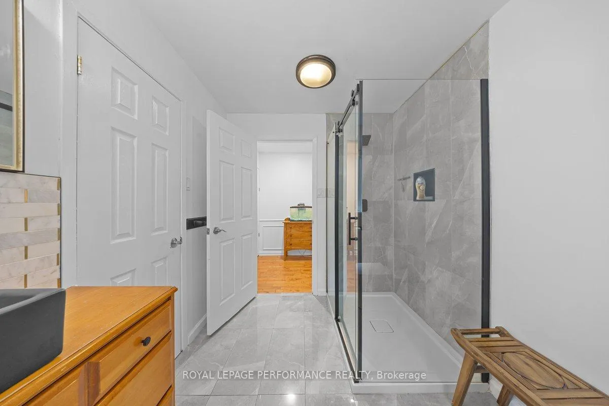 Photo 16 of 1250 Royal Maple Drive, Ottawa, Cumberland Ridge — HOMEH