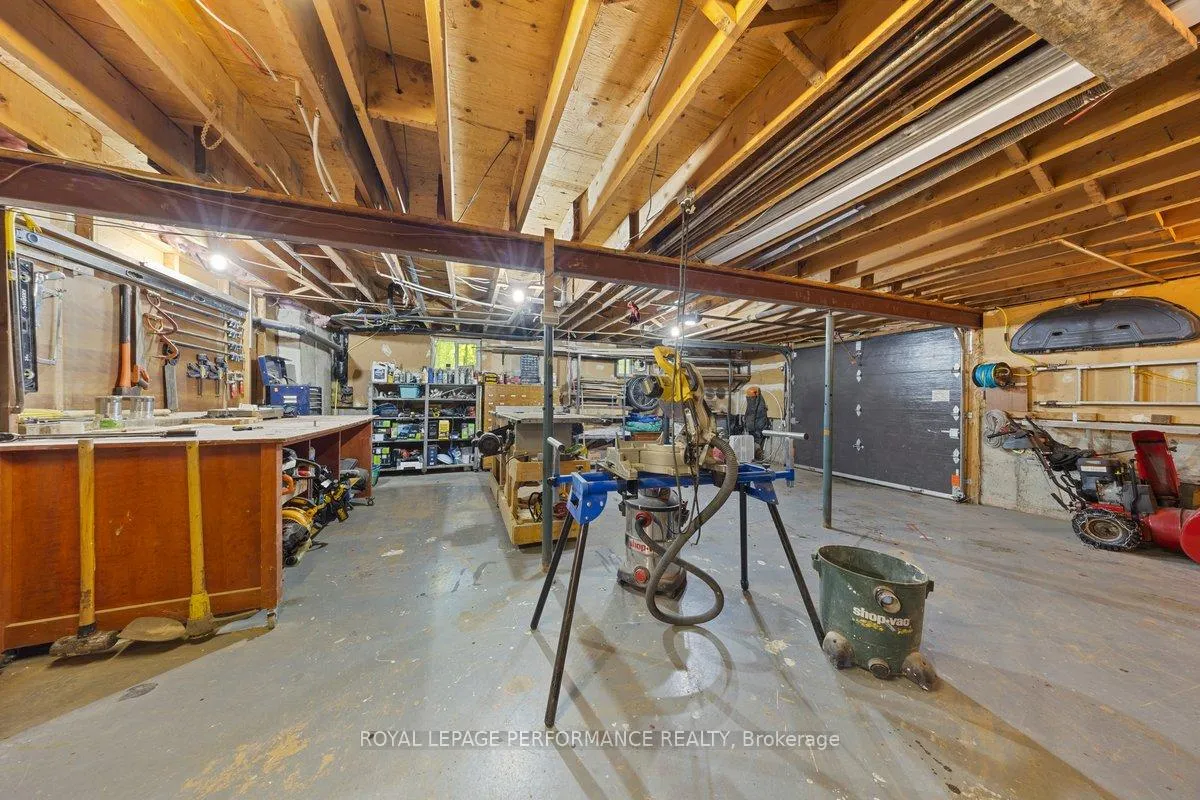Photo 33 of 1250 Royal Maple Drive, Ottawa, Cumberland Ridge — HOMEH