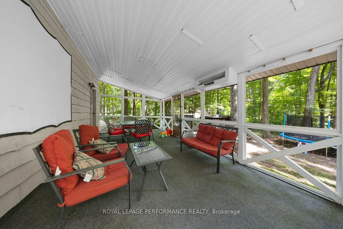 Photo 37 of 1250 Royal Maple Drive, Ottawa, Cumberland Ridge — HOMEH