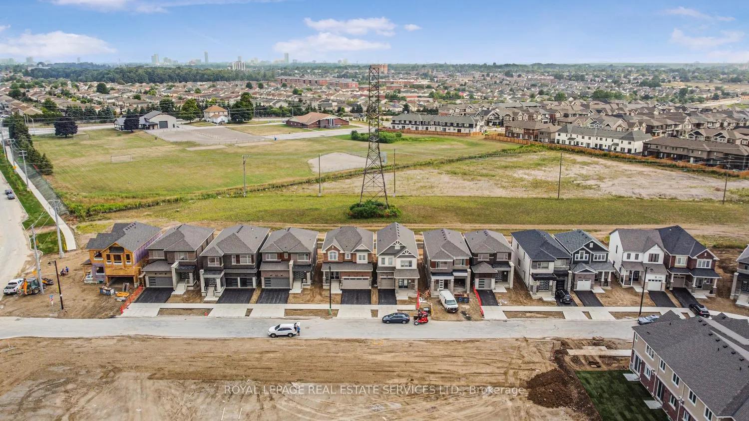 Photo 4 of 266 Millstone Street W, Kitchener, Trussler — HOMEH