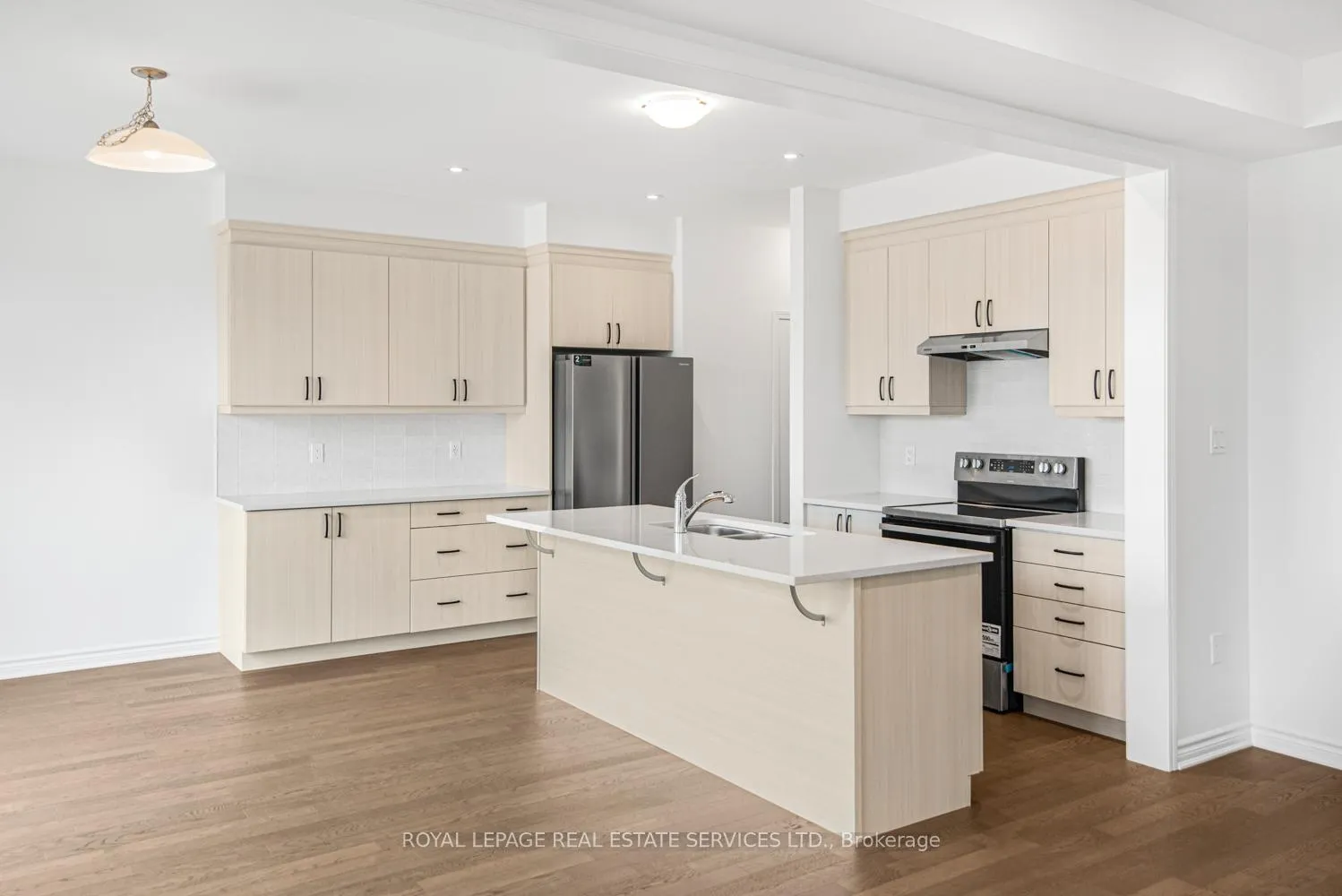 Photo 15 of 266 Millstone Street W, Kitchener, Trussler — HOMEH