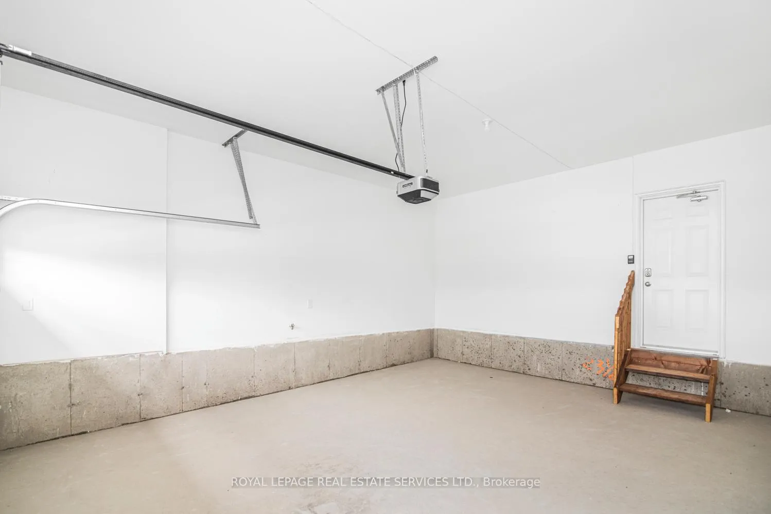 Photo 33 of 266 Millstone Street W, Kitchener, Trussler — HOMEH
