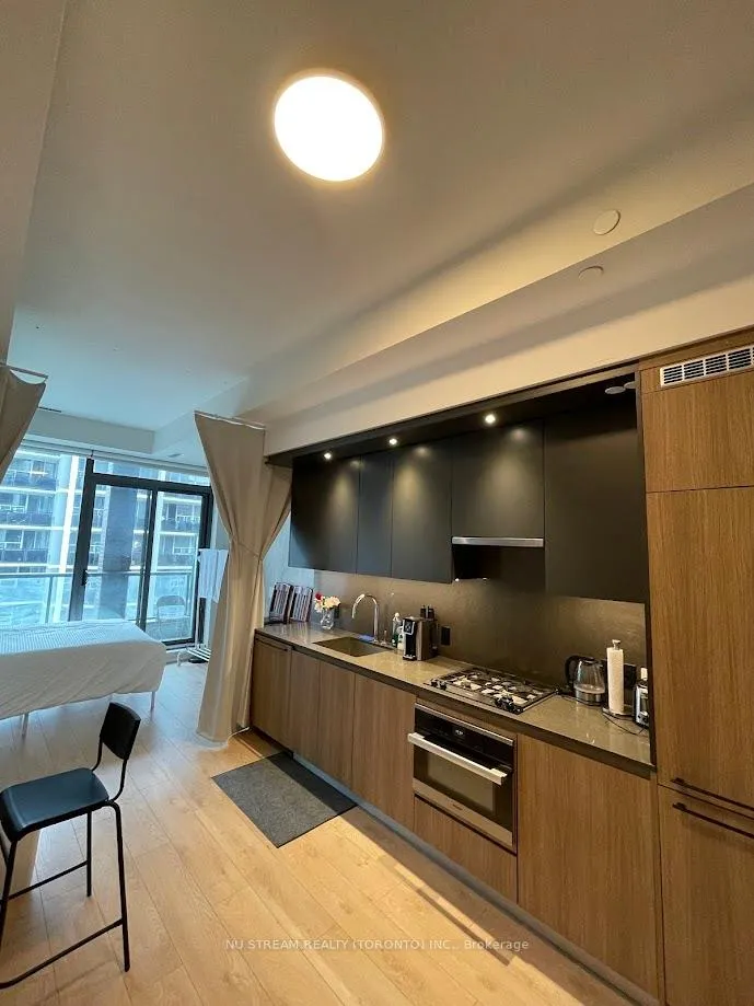 Photo 2 of Unit 607, 81 Wellesley Street E, Toronto, Church-Yonge Corridor — HOMEH