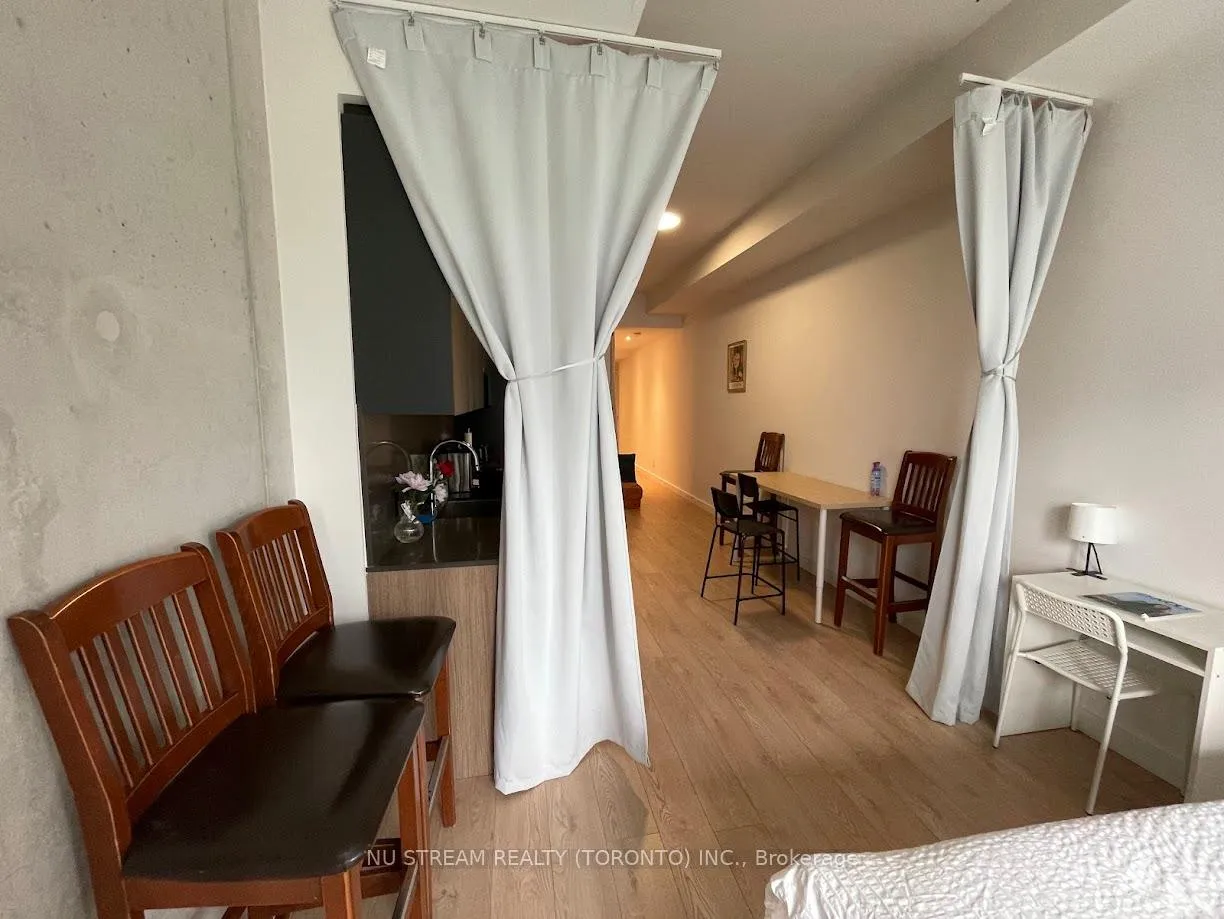 Photo 6 of Unit 607, 81 Wellesley Street E, Toronto, Church-Yonge Corridor — HOMEH