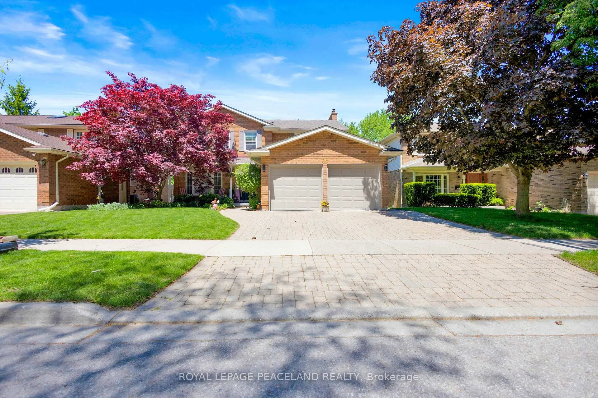 Photo 2 of 64 Woodview Crescent, Kitchener, Centreville Chicopee — HOMEH