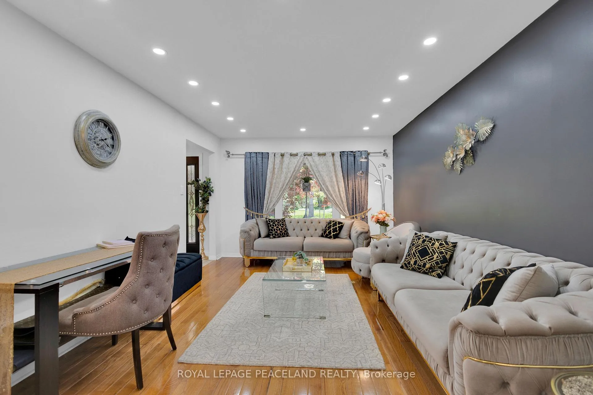 Photo 8 of 64 Woodview Crescent, Kitchener, Centreville Chicopee — HOMEH