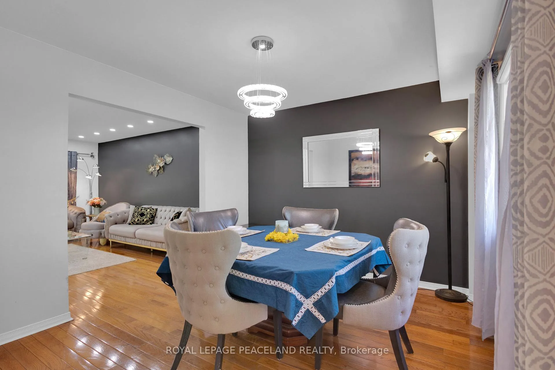 Photo 9 of 64 Woodview Crescent, Kitchener, Centreville Chicopee — HOMEH