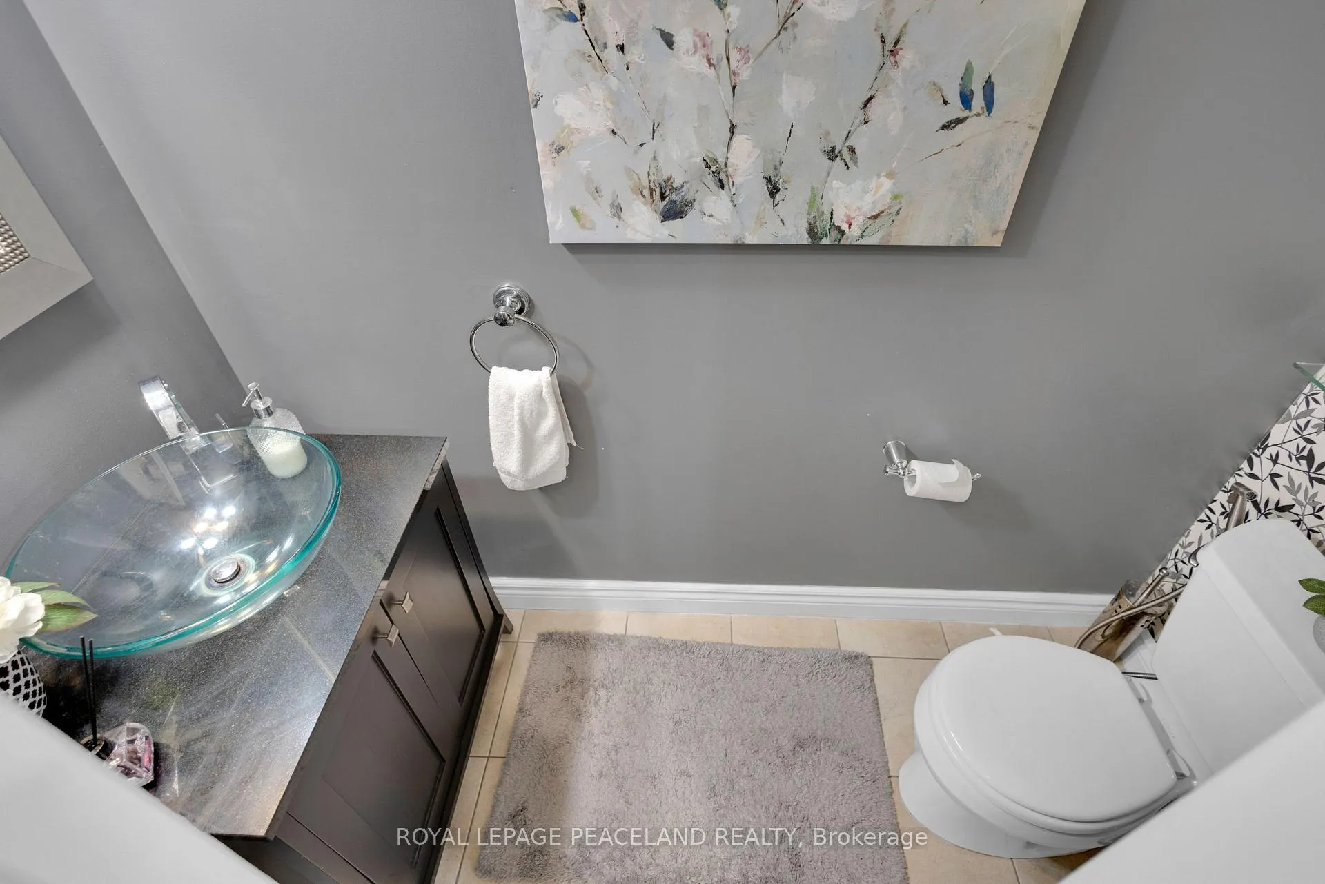Photo 19 of 64 Woodview Crescent, Kitchener, Centreville Chicopee — HOMEH