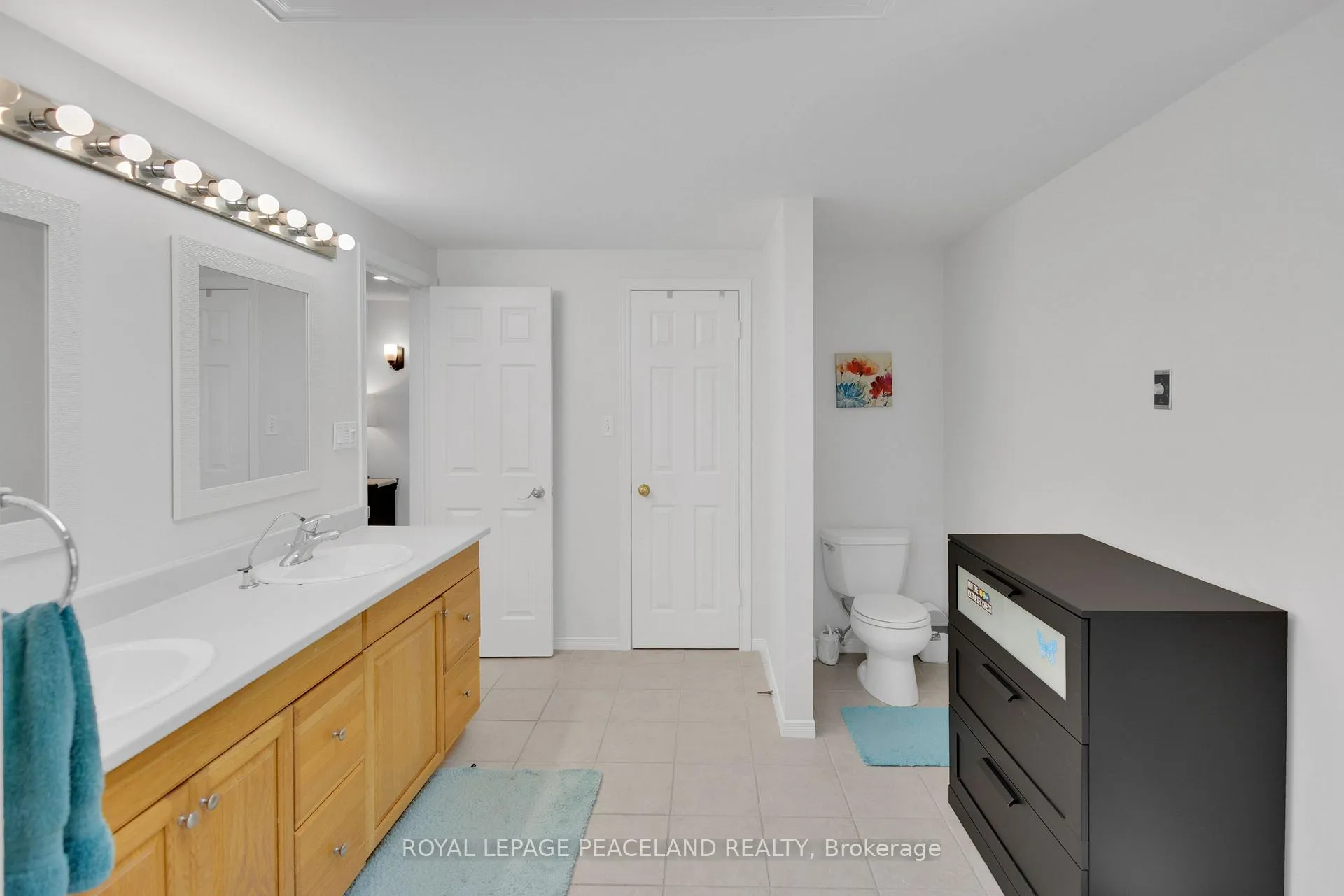 Photo 34 of 64 Woodview Crescent, Kitchener, Centreville Chicopee — HOMEH
