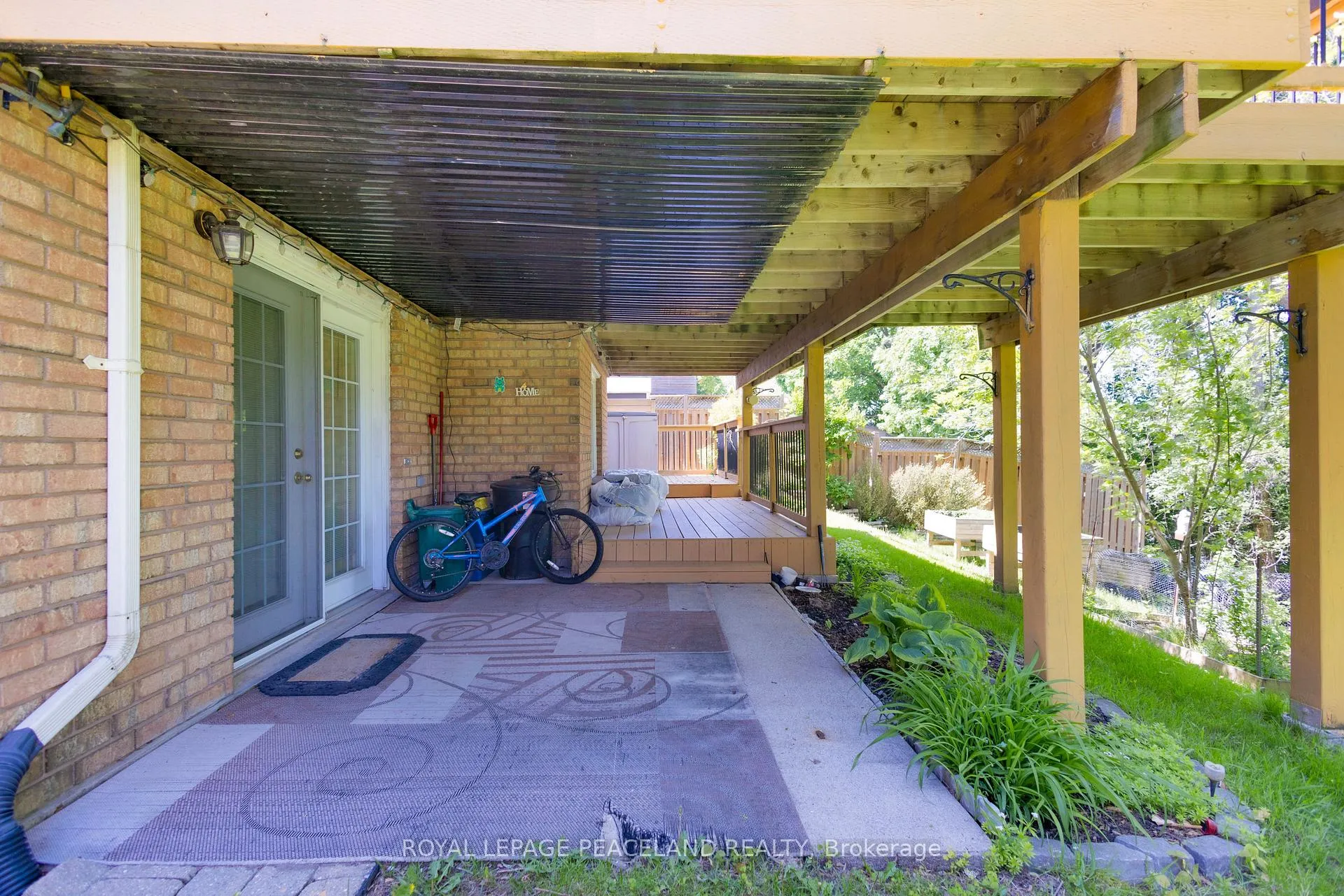 Photo 38 of 64 Woodview Crescent, Kitchener, Centreville Chicopee — HOMEH