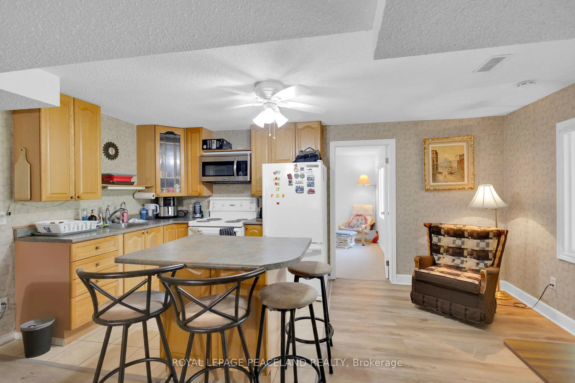 Photo 39 of 64 Woodview Crescent, Kitchener, Centreville Chicopee — HOMEH