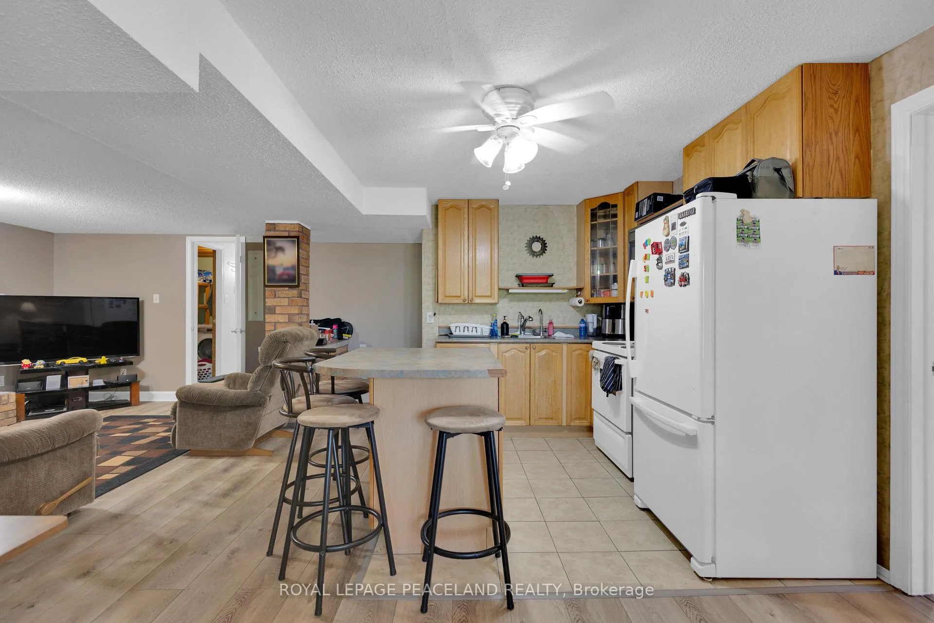 Photo 40 of 64 Woodview Crescent, Kitchener, Centreville Chicopee — HOMEH