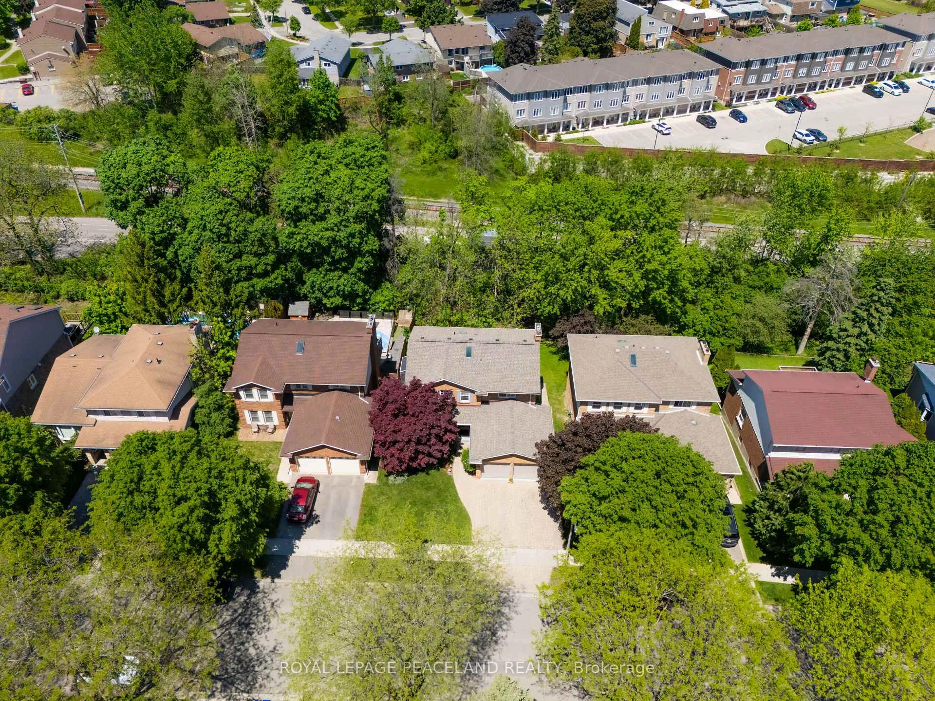 Photo 48 of 64 Woodview Crescent, Kitchener, Centreville Chicopee — HOMEH