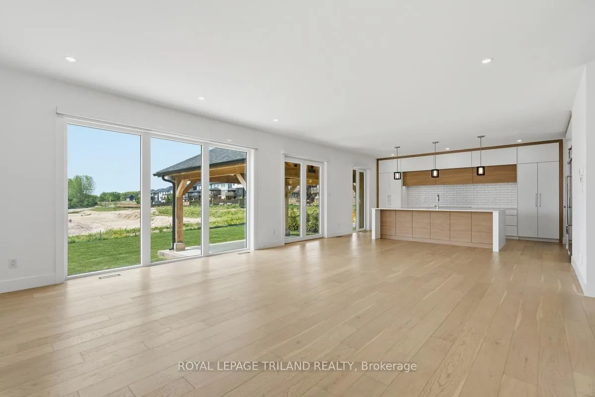 Photo 6 of 77 Crestview Drive, Middlesex Centre, Kilworth — HOMEH