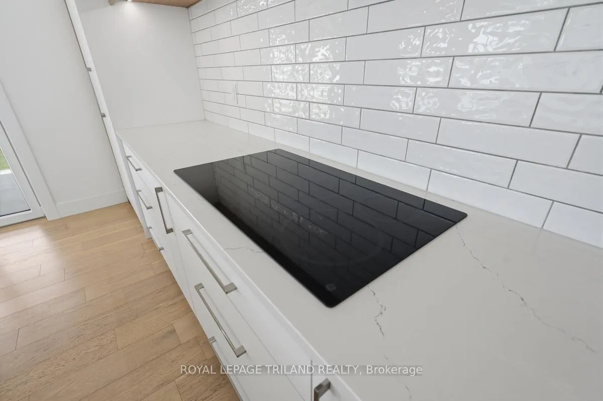 Photo 12 of 77 Crestview Drive, Middlesex Centre, Kilworth — HOMEH