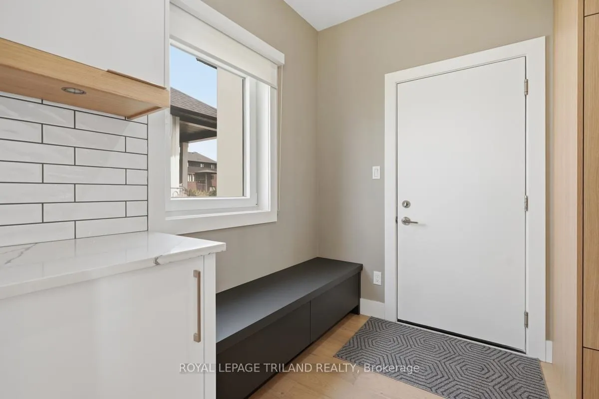 Photo 13 of 77 Crestview Drive, Middlesex Centre, Kilworth — HOMEH