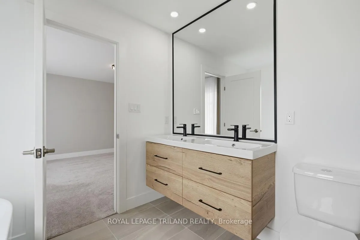 Photo 22 of 77 Crestview Drive, Middlesex Centre, Kilworth — HOMEH