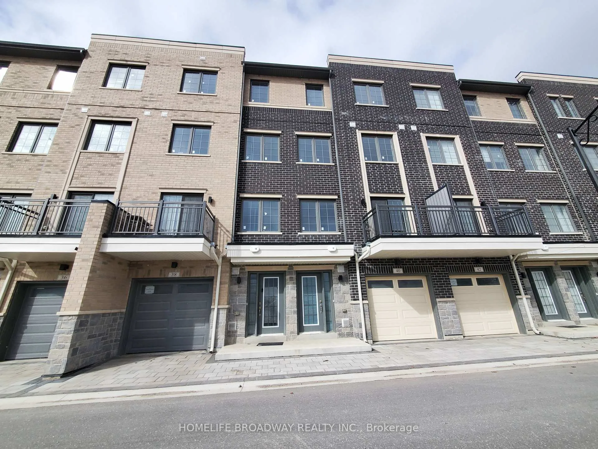 Photo of 40 Clippers Crescent