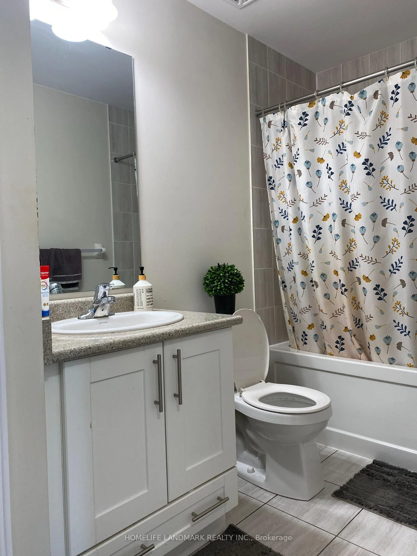 Photo 16 of Unit 204, 2370 Khalsa Gate, Oakville, Westmount — HOMEH