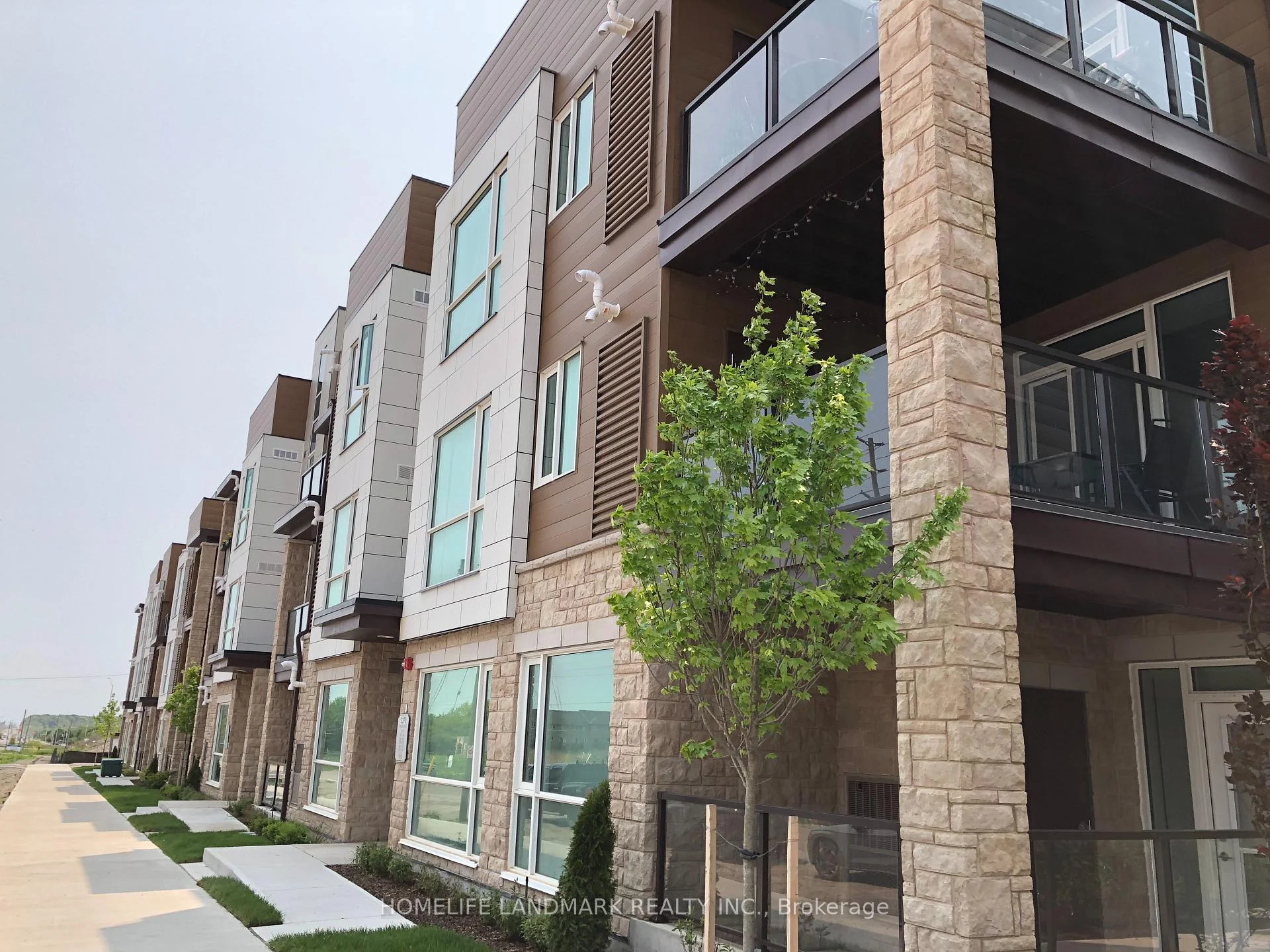 Photo 31 of Unit 204, 2370 Khalsa Gate, Oakville, Westmount — HOMEH