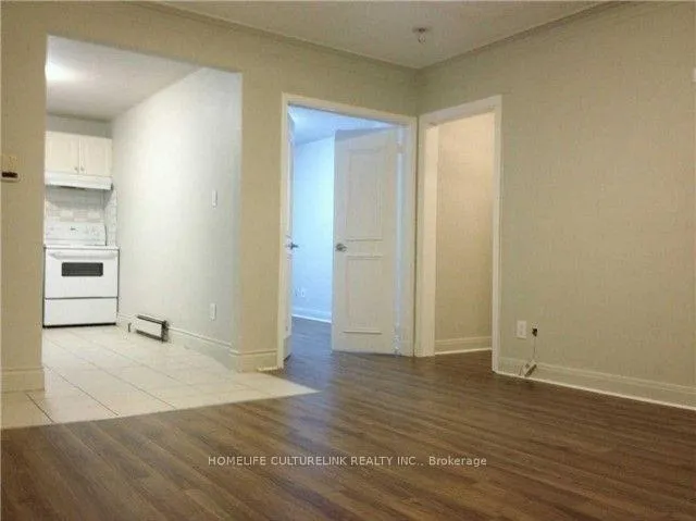 Photo 2 of 2904 St Clair Avenue E, Toronto, O'Connor-Parkview — HOMEH