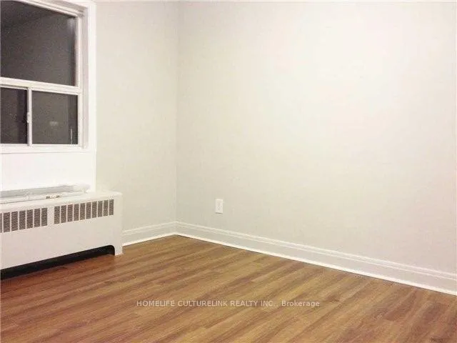 Photo 4 of 2904 St Clair Avenue E, Toronto, O'Connor-Parkview — HOMEH