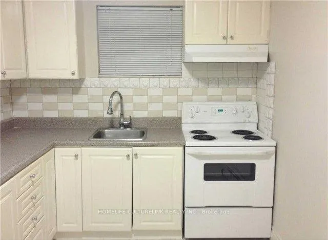 Photo 9 of 2904 St Clair Avenue E, Toronto, O'Connor-Parkview — HOMEH