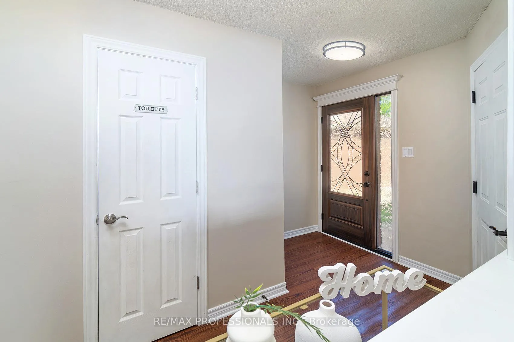 Photo 5 of 642 Roseheath Drive, Milton, Bronte Meadows — HOMEH