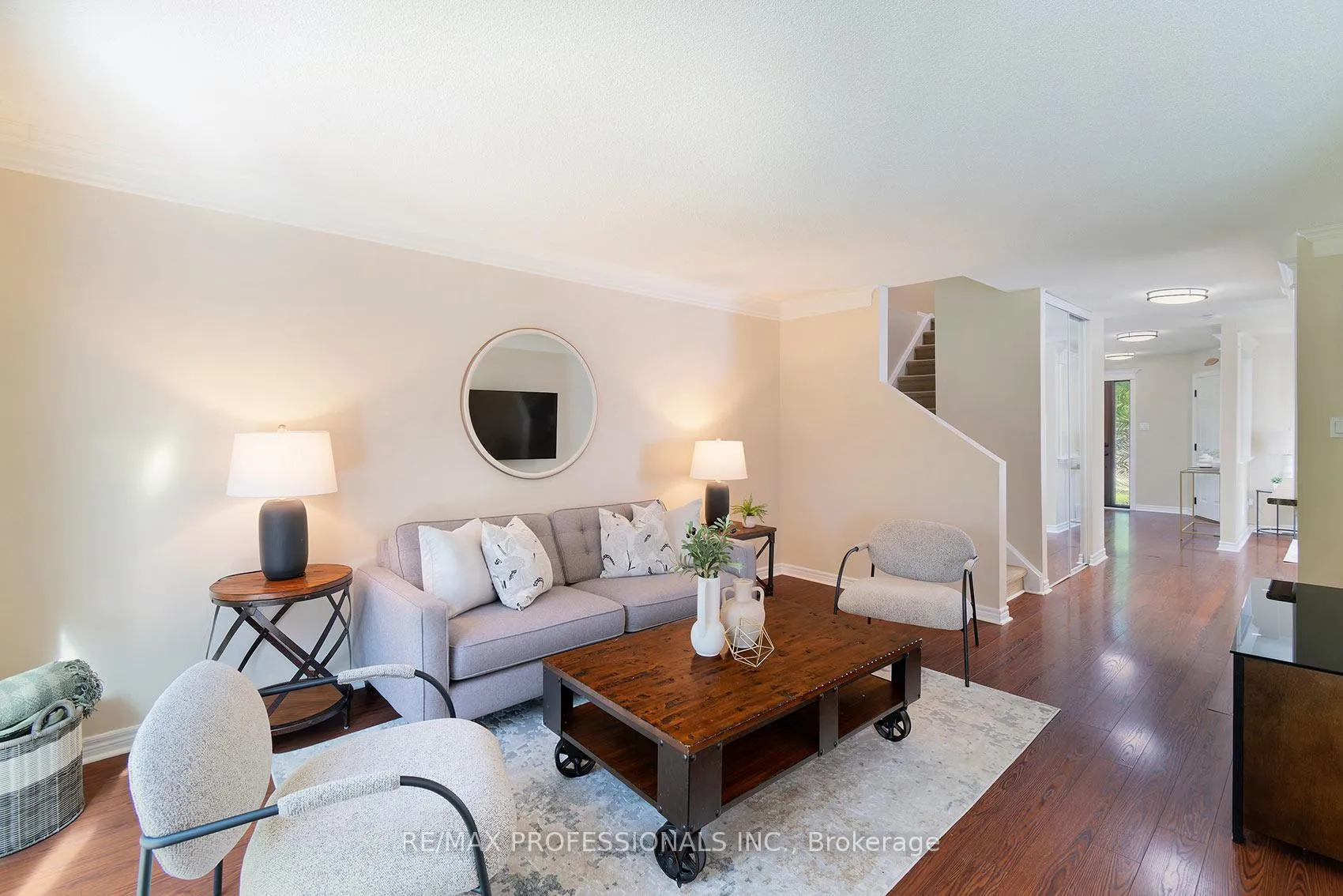 Photo 6 of 642 Roseheath Drive, Milton, Bronte Meadows — HOMEH