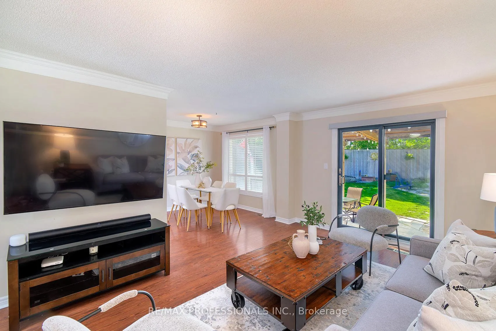 Photo 7 of 642 Roseheath Drive, Milton, Bronte Meadows — HOMEH