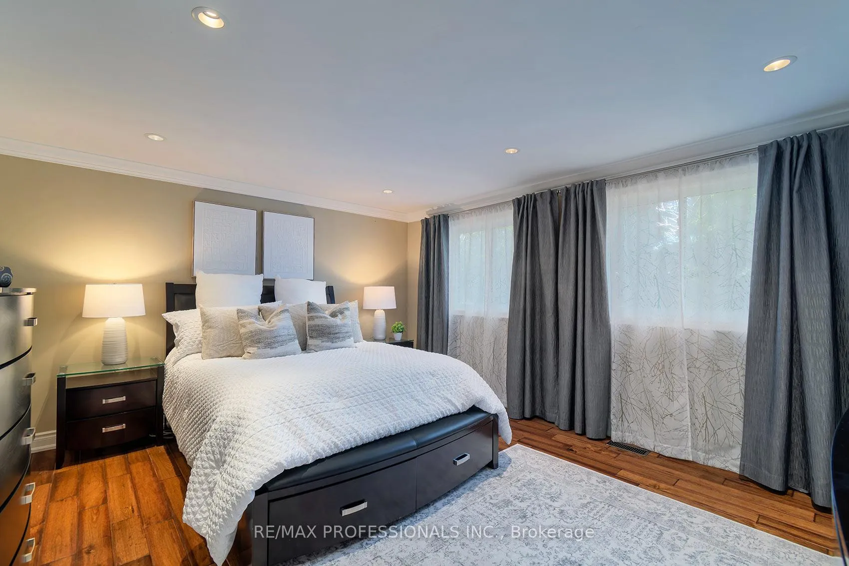 Photo 20 of 642 Roseheath Drive, Milton, Bronte Meadows — HOMEH
