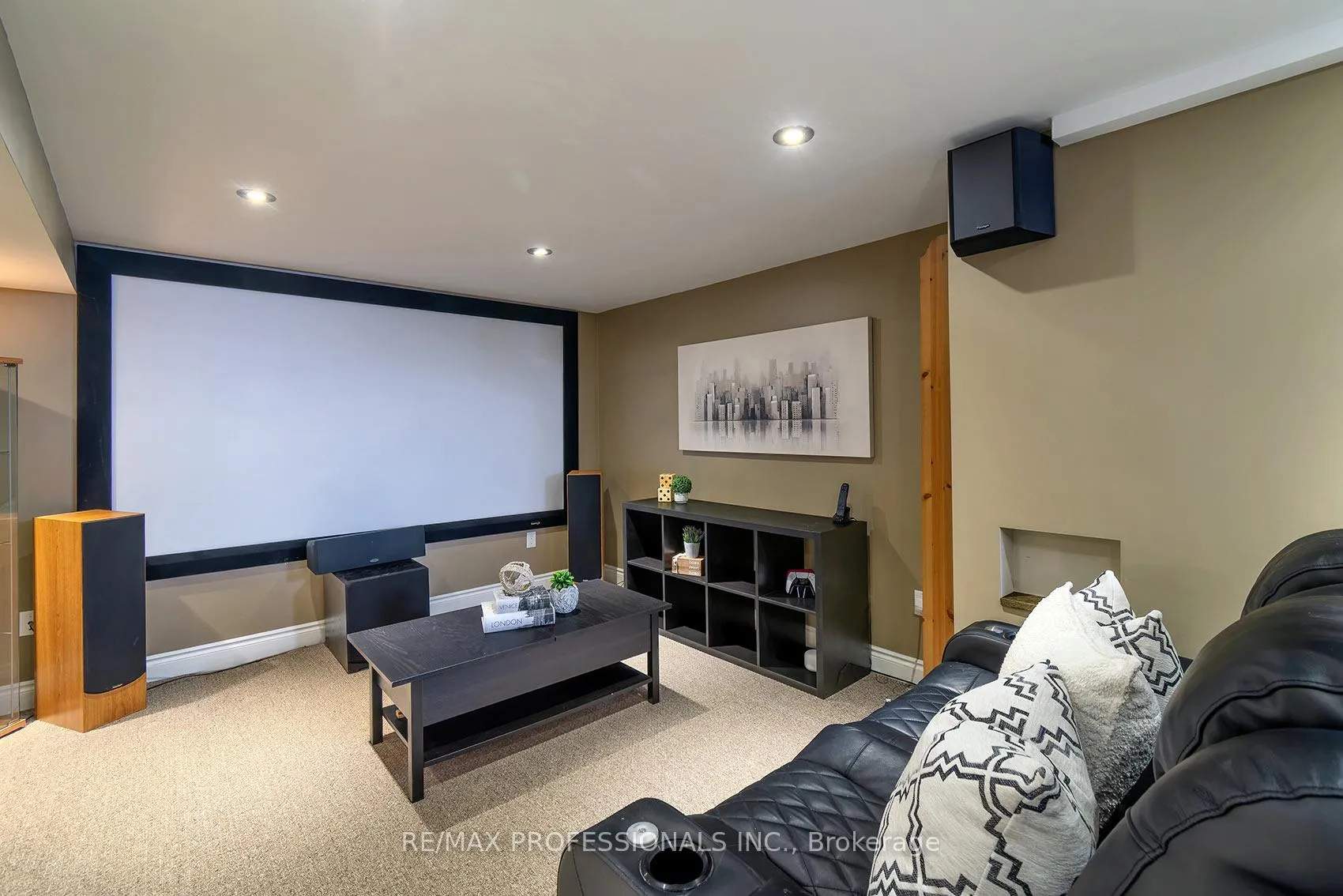 Photo 32 of 642 Roseheath Drive, Milton, Bronte Meadows — HOMEH