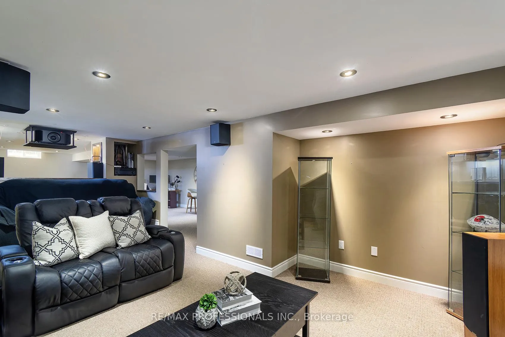 Photo 33 of 642 Roseheath Drive, Milton, Bronte Meadows — HOMEH