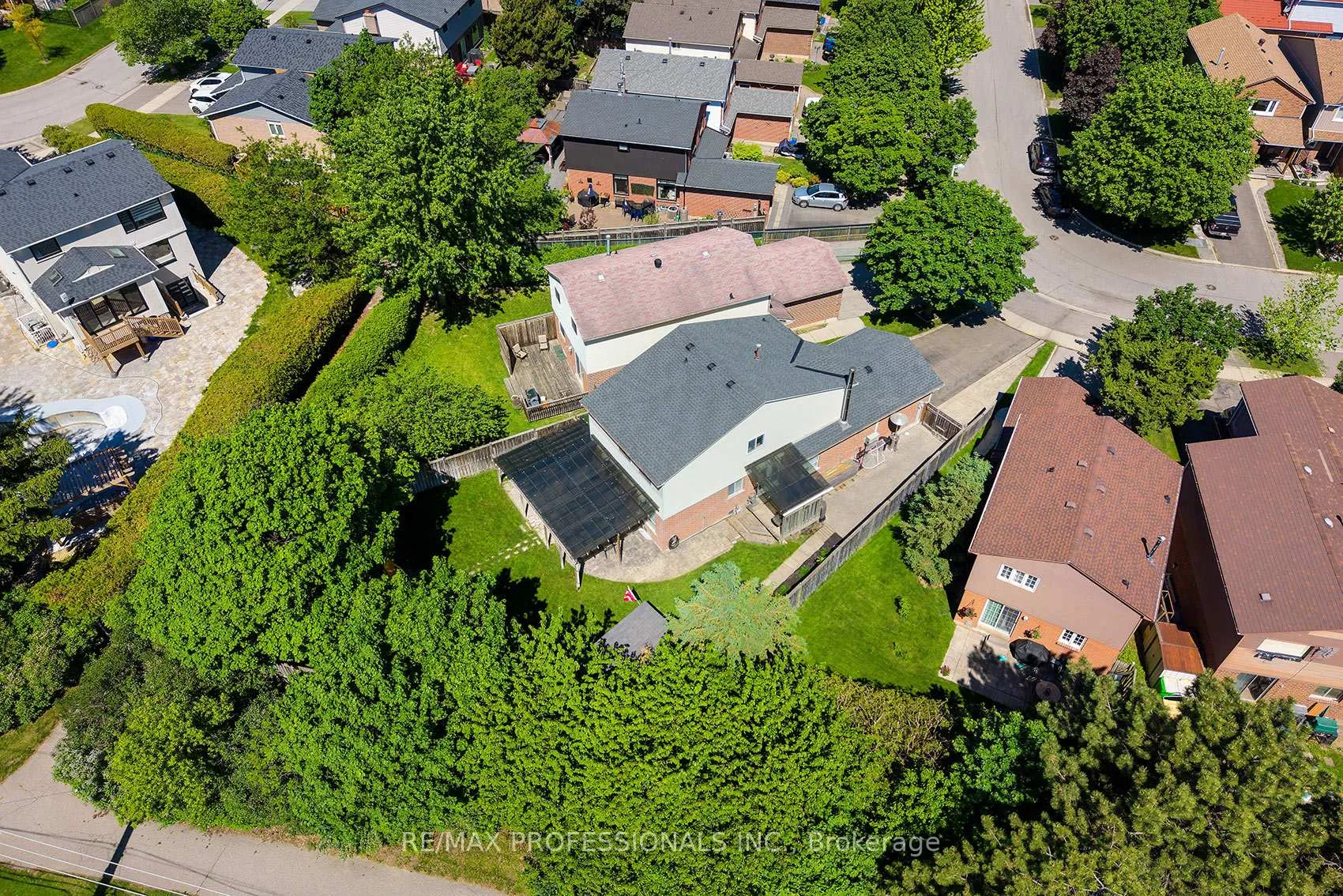 Photo 38 of 642 Roseheath Drive, Milton, Bronte Meadows — HOMEH