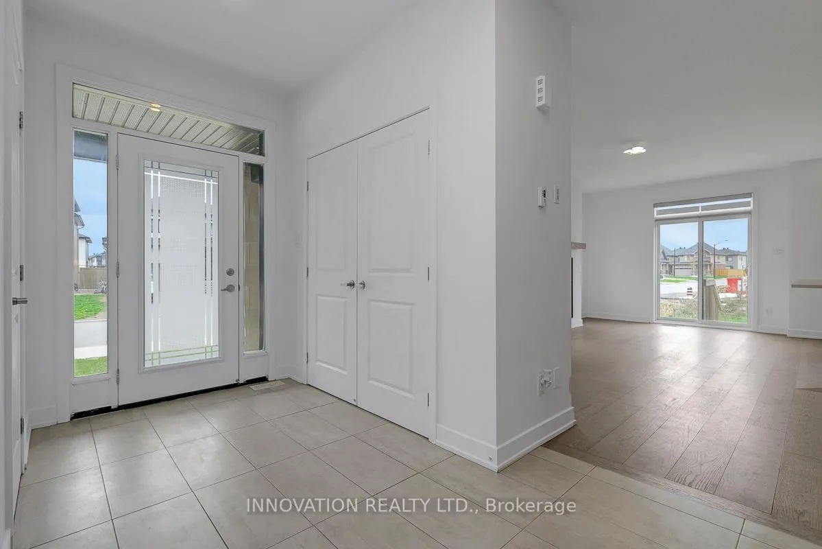 Photo 7 of 301 Makobe Lane, Ottawa, Riverside South/Gloucester Glen — HOMEH