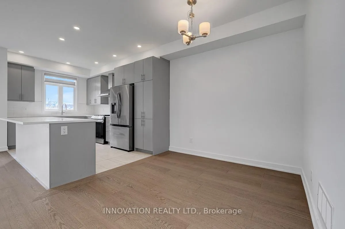 Photo 14 of 301 Makobe Lane, Ottawa, Riverside South/Gloucester Glen — HOMEH