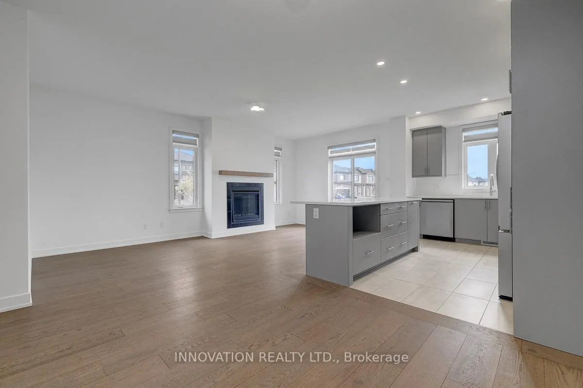 Photo 15 of 301 Makobe Lane, Ottawa, Riverside South/Gloucester Glen — HOMEH