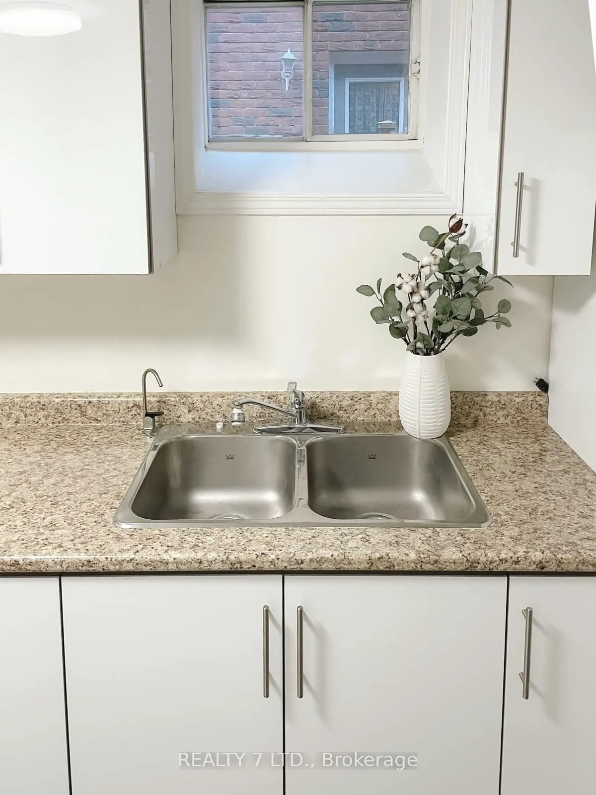 Photo 2 of Unit 3 Bsmt, 551 Hayward Crescent, Milton, Timberlea — HOMEH