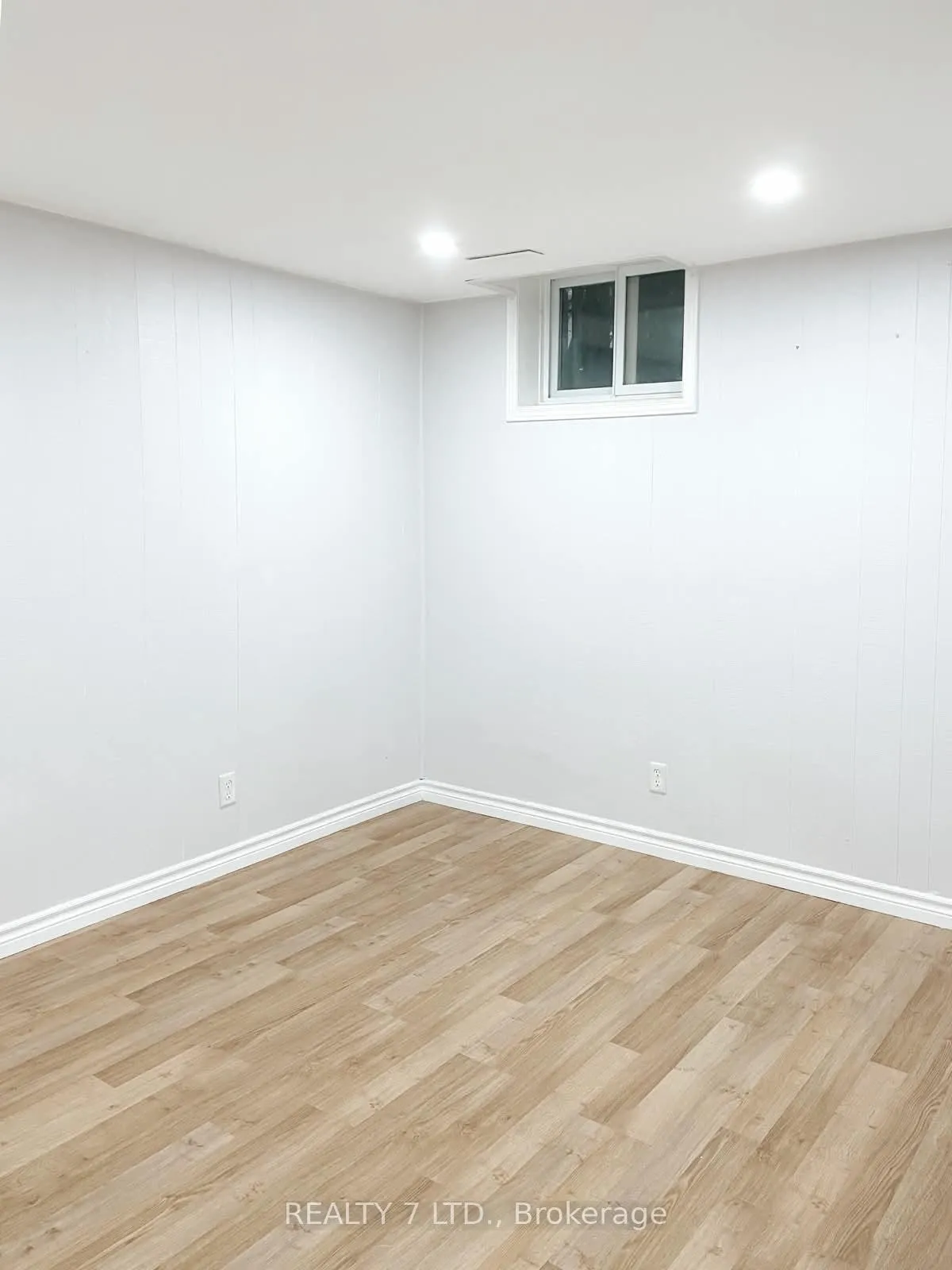 Photo 5 of Unit 3 Bsmt, 551 Hayward Crescent, Milton, Timberlea — HOMEH