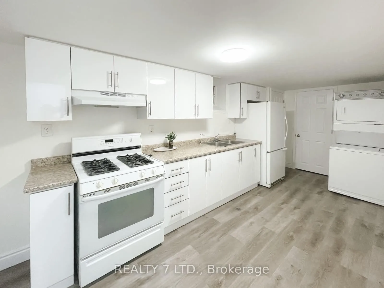 Photo 10 of Unit 3 Bsmt, 551 Hayward Crescent, Milton, Timberlea — HOMEH