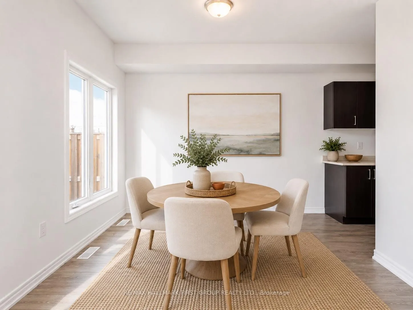 Photo 11 of 322 East Street, Orillia — HOMEH
