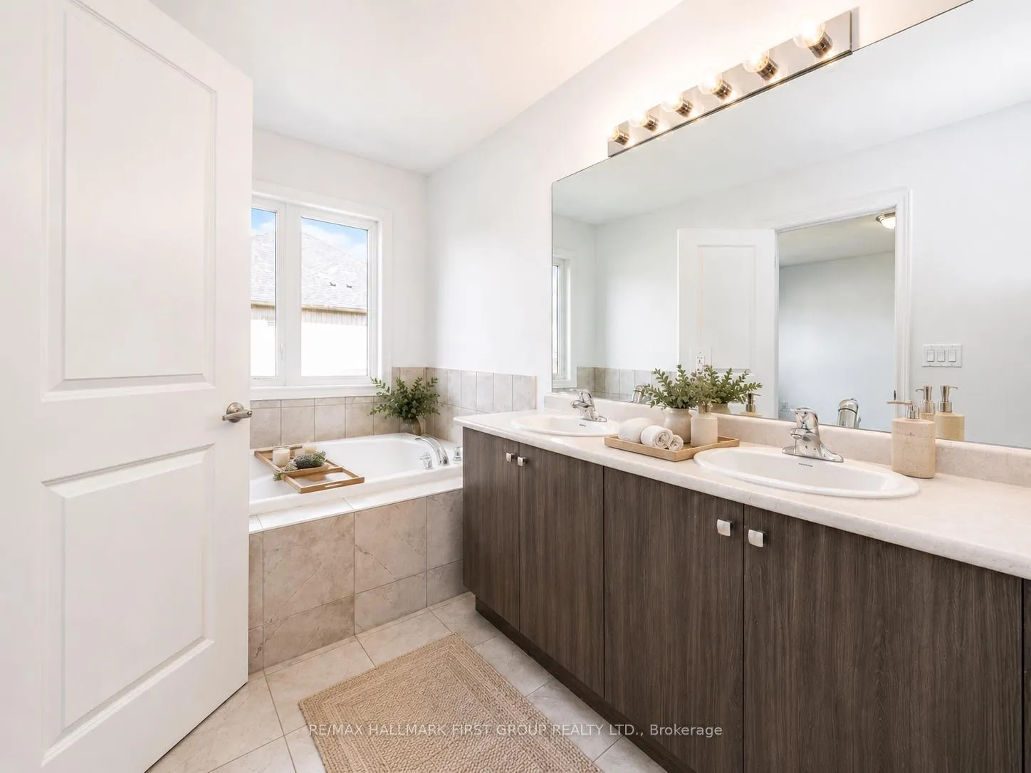 Photo 22 of 322 East Street, Orillia — HOMEH