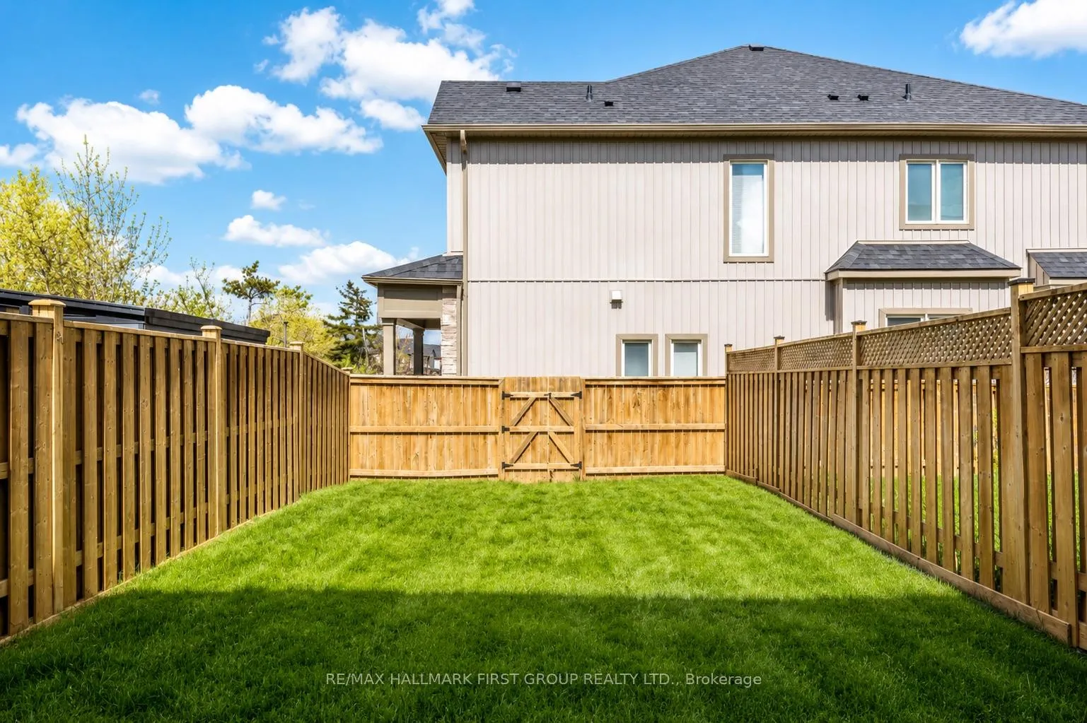 Photo 35 of 322 East Street, Orillia — HOMEH