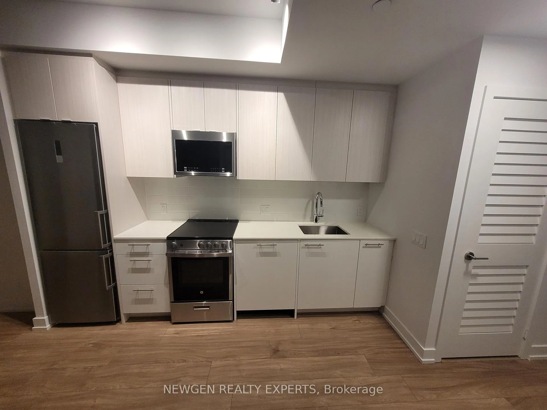 Front of Unit 1108, 225 Veterans Drive W
