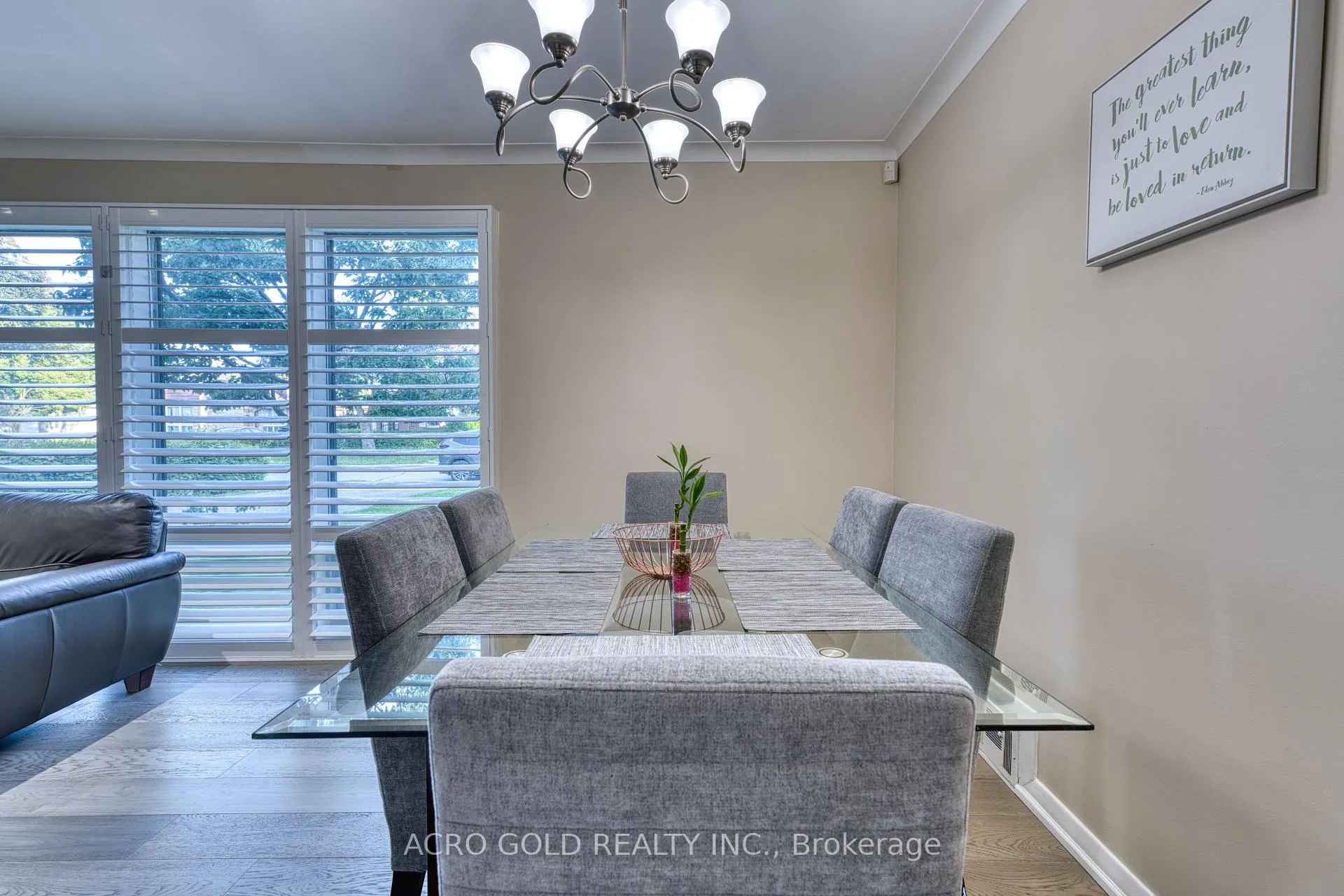Photo 14 of 10 Kennebec Crescent, Etobicoke, Rexdale-Kipling — HOMEH