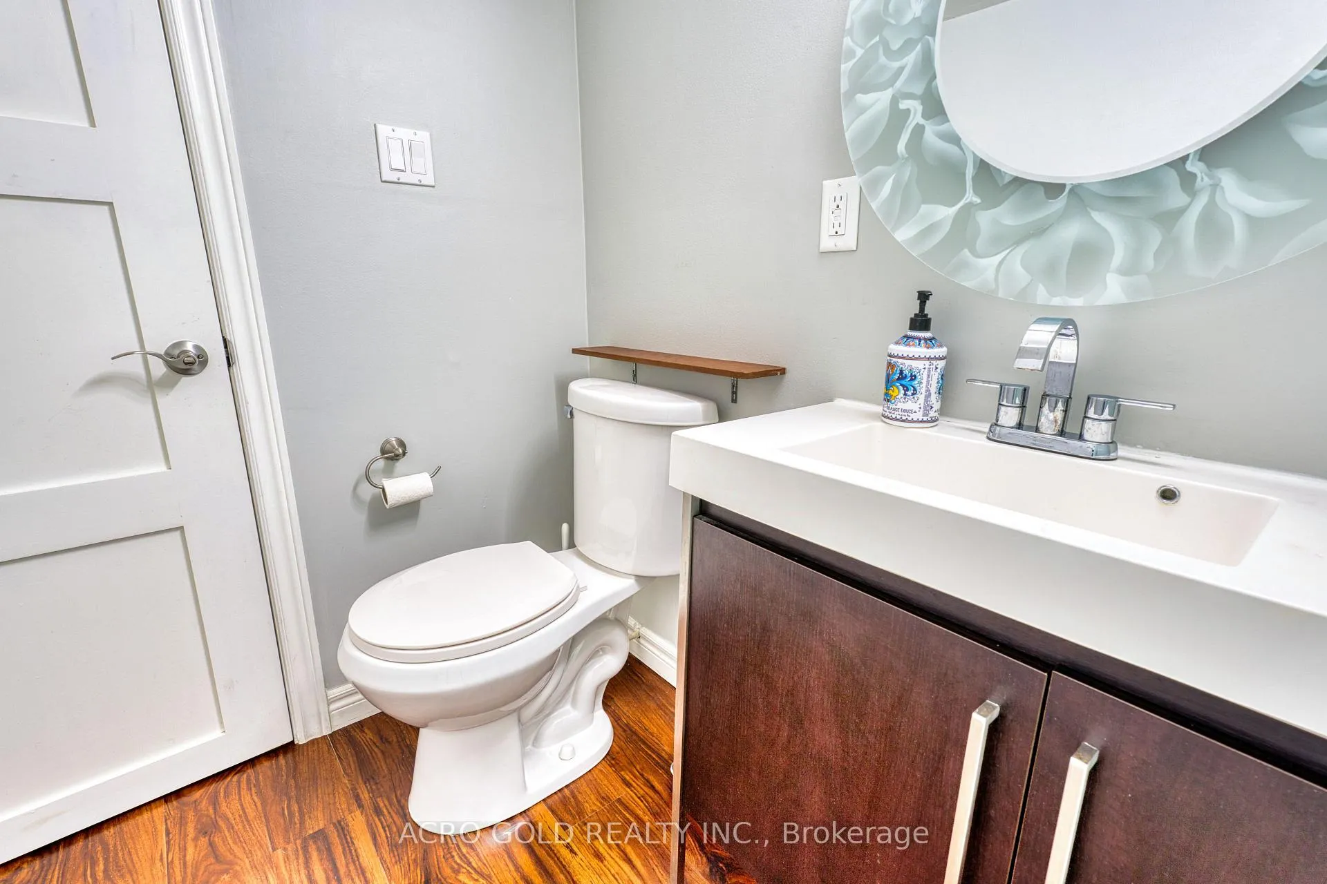 Photo 37 of 10 Kennebec Crescent, Etobicoke, Rexdale-Kipling — HOMEH