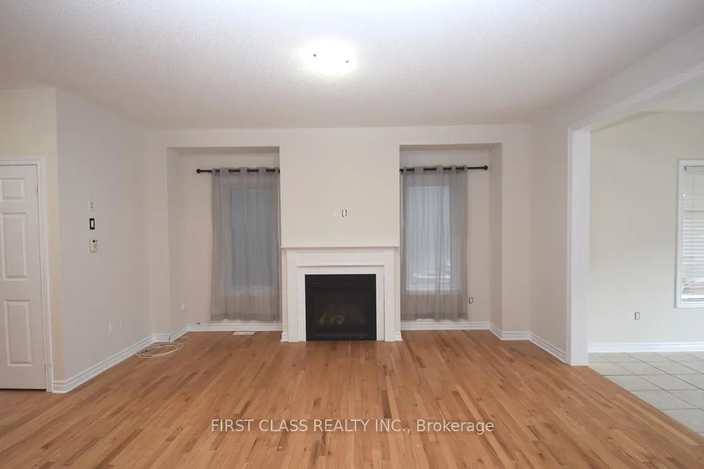 Photo 6 of Unit Main, 2588 standardbred Drive, Oshawa, Windfields — HOMEH
