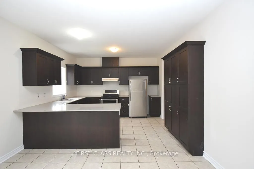 Photo 8 of Unit Main, 2588 standardbred Drive, Oshawa, Windfields — HOMEH
