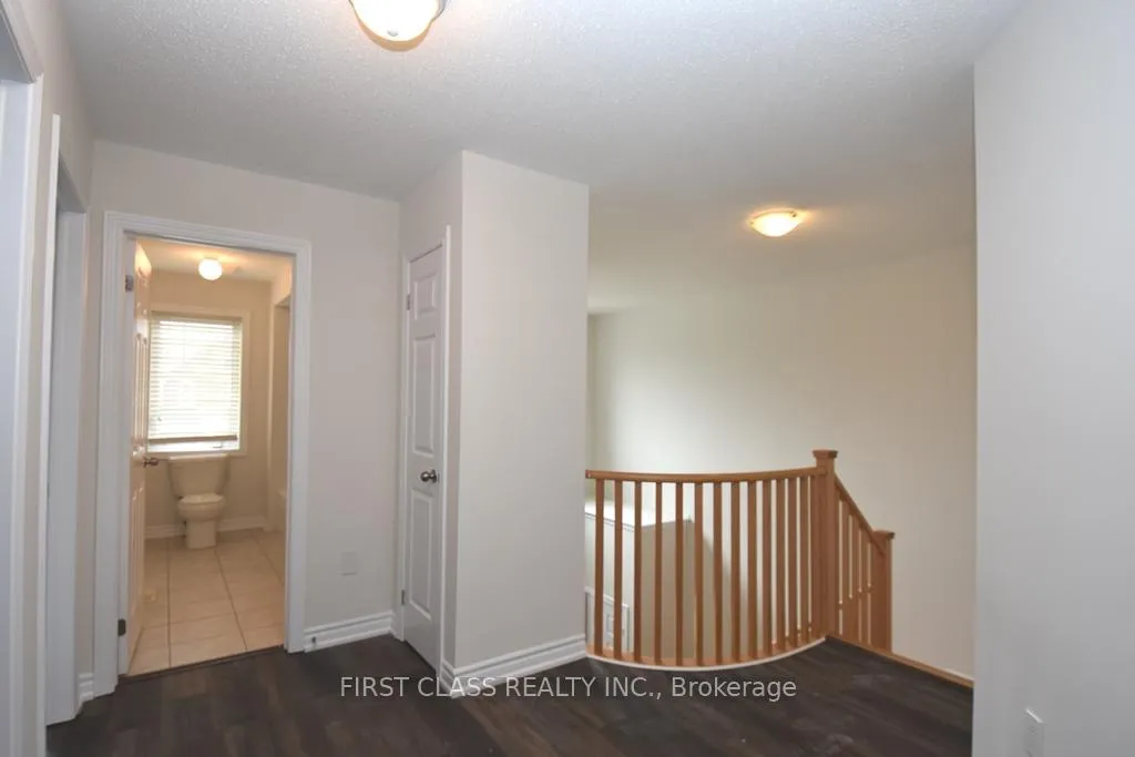 Photo 11 of Unit Main, 2588 standardbred Drive, Oshawa, Windfields — HOMEH